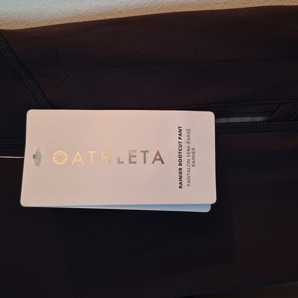 NWT Athleta Rainer Bootcut Pant Reflective Zip Pockets Compression Black Size S - Picture 7 of 10